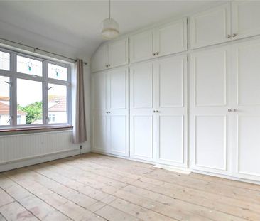4 bedroom terraced house to rent - Photo 2