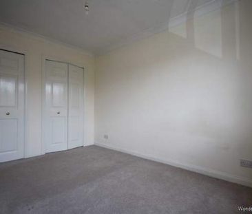 4 bedroom property to rent in Fleet - Photo 2