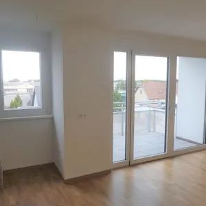 Wer sucht ein echtes ZUHAUSE und nicht nur eine Unterkunft? Sehr schöne neuwertige Wohnung, in 2 Minuten am Liesinger Bahnhof/ Bahnsteig, trotzdem Ruhelage und TOP ausgestattet - Photo 3