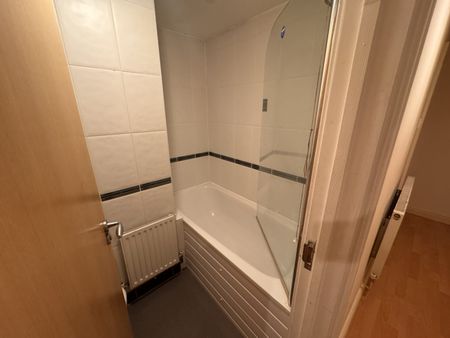 City Rd, Roath, Cardiff - Photo 5