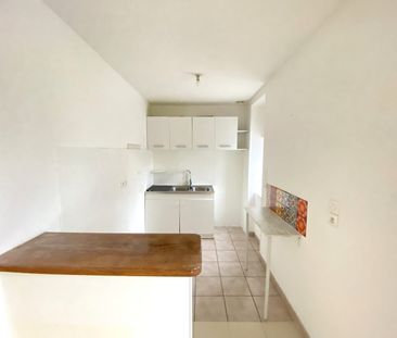 Location Appartement 3 pièces 68m² - Photo 2