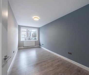 2 bedroom apartment to rent The Hard, Portsmouth, Hampshire, PO1 - Photo 2