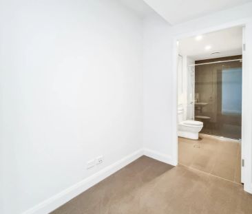 Brilliant Location – Modern 1 Bedroom Apartment with Harbour Bridge... - Photo 5