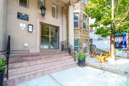 414 Jarvis Street, Toronto — Bachelor - Photo 2