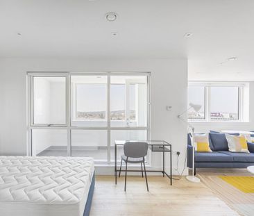 Studio to rent - Photo 1