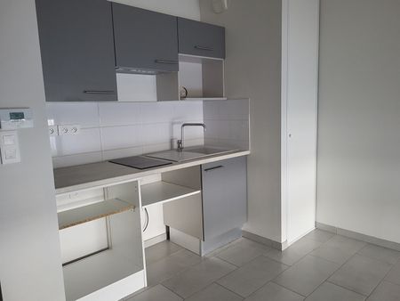 Location Appartement 2 pièces 43m² - Photo 4