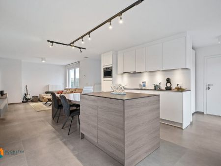 Lichtrijk penthouse met één slpkr en twee terrassen - Photo 3