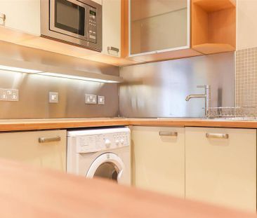 1 bedroom flat to rent - Photo 6