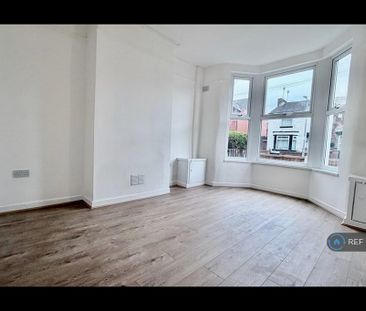 3 bedroom end of terrace house to rent - Photo 1