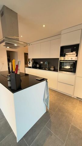 4.5-room attic apartment with a beautiful terrace with a view! - Photo 4