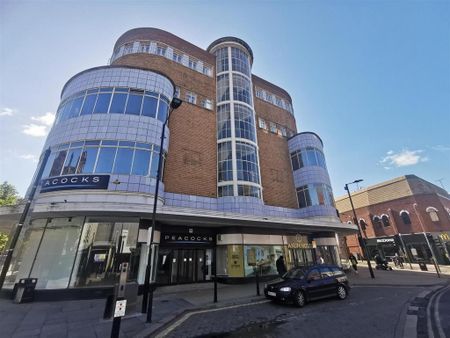 2 bedroom flat to rent - Photo 2