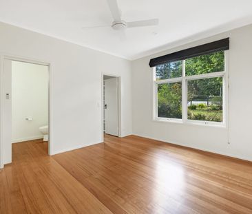 1950's Fully Renovated Weatherboard Cottage - Photo 3