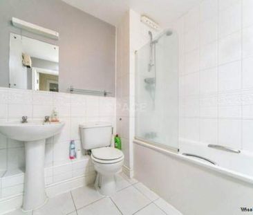 2 bedroom property to rent in Reading - Photo 2