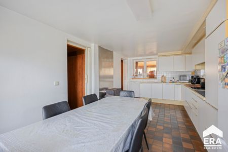 Ruime gezinswoning met groot terras en tuin - Photo 5