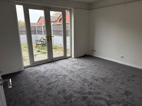 2 bedroom bungalow to rent - Photo 1