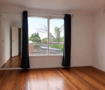 Ideally Located Home - 6 Months Lease - Photo 2