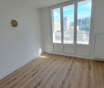 Location Appartement 3 pièces 68m² LE PONT DE CLAIX 38800 - Photo 2