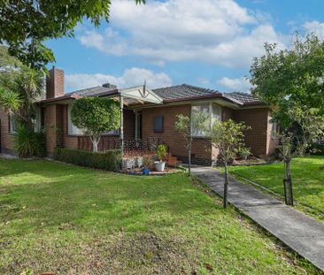20 Edgewood Avenue, BURWOOD EAST - Photo 3