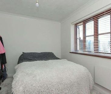 Alexander Court, Chalkwell Road, Sittingbourne, Kent, ME10 - Photo 3