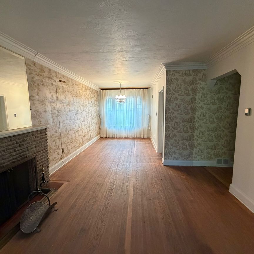 For Lease - 40 Ovida Avenue, Toronto, Ontario - Photo 1