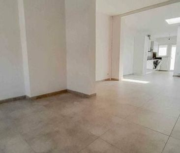 Woning te huur in Monceau-sur-Sambre voor € 760 met 2 slaapkamers - Photo 4