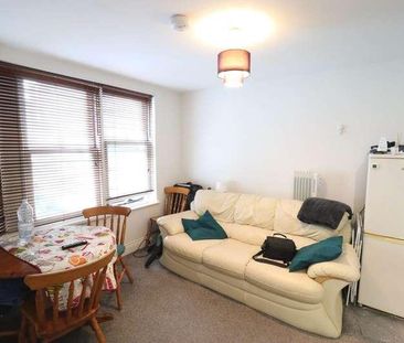 Castle Street, High Wycombe, HP13 - Photo 2