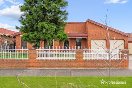 38 Morcambe Crescent, Keilor Downs VIC 3038 - Photo 3