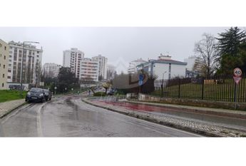 Apartamento T3 em Lisboa