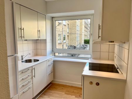 Lys og indbydende 2 værelses lejlighed i Aalborg - Photo 3