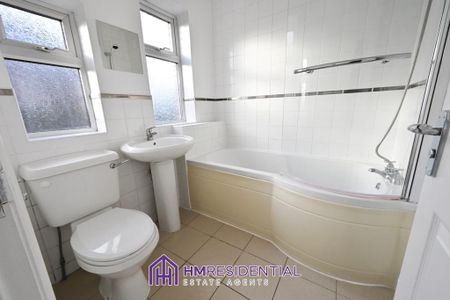 3 bedroom detached house to rent - Photo 5