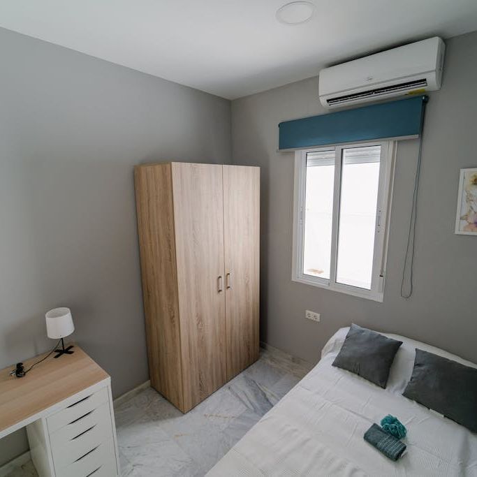 Calle Tomás Pérez, Sevilla, Andalusia 41006 - Photo 1