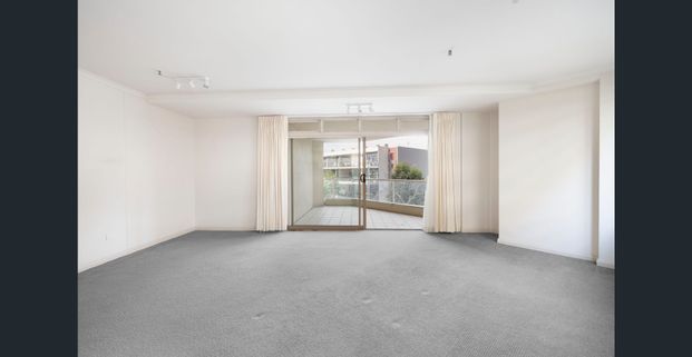 Contemporary lifestyle home in reputable 'Crown Gardens' - Photo 1