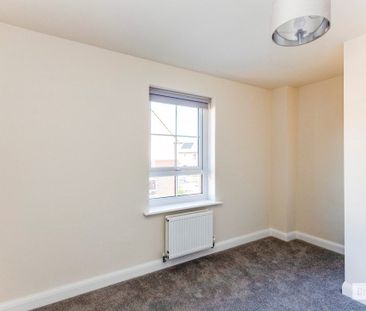 3 bedroom unspecified - Photo 2