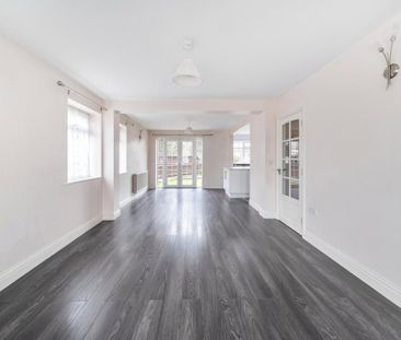 3 bedroom semi-detached house to rent - Photo 2