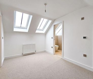 3 bedroom terraced house to rent - Photo 5