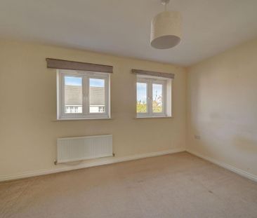 2 bedroom semi-detached house to rent - Photo 4