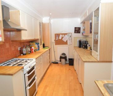 House share to rent - Photo 3