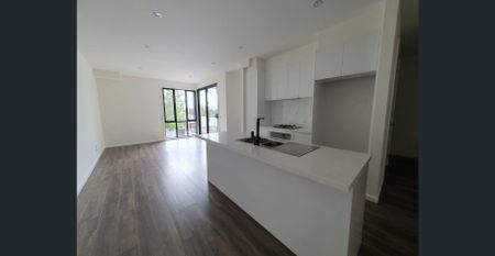 ListedAS - Amazing 3 Bedroom Townhouse - Photo 3