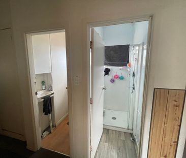 4 Bedroom Brick and Tile Property&excl;&excl; - Photo 5