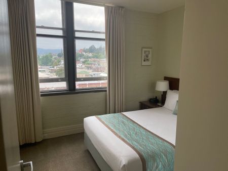 Live here and enjoy easy access to the CBD! - Photo 4