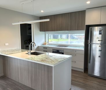 Four Bedroom Home - Photo 5