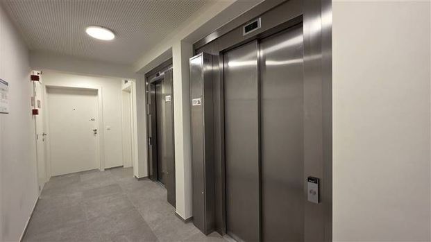 Appartement te huur - Photo 1