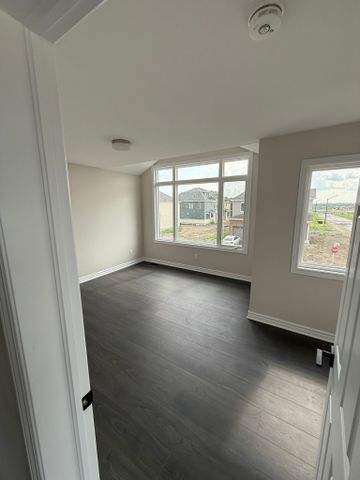 For Lease - 808 Anemone Mews, Barrhaven, Ontario - Photo 2