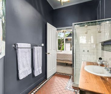 Stylish Family Bungalow In Prime Location - Option for 6 OR 12 Mont... - Photo 6