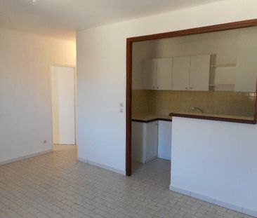 Location Appartement 2 pièces 44m² MONTPELLIER 34000 - Photo 2