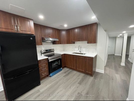 For Lease - 3727 Althorpe Circle, Mississauga, Ontario - Photo 1