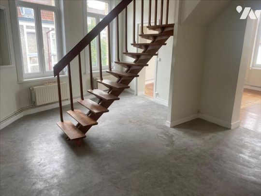 Templemars, appartement de 120m2, cuisine équipée, 3 chambres.880€ et 20€ charges, pas de garage, pa - Photo 1