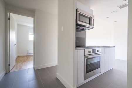 230 Oak Street - Photo 3