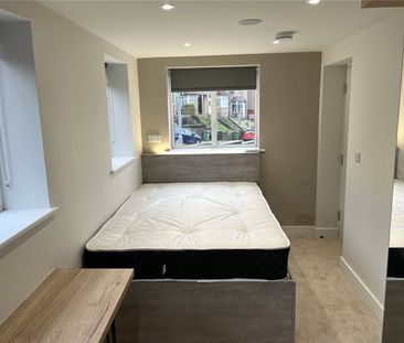 49 Newsome Road, Huddersfield, HD4 - Photo 4