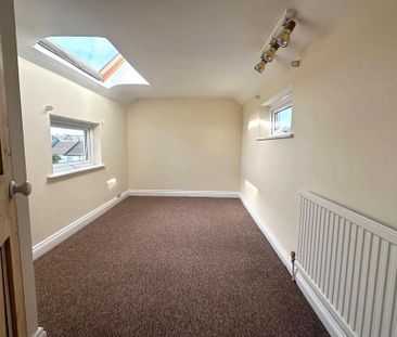 3 bedroom semi-detached house to rent - Photo 4